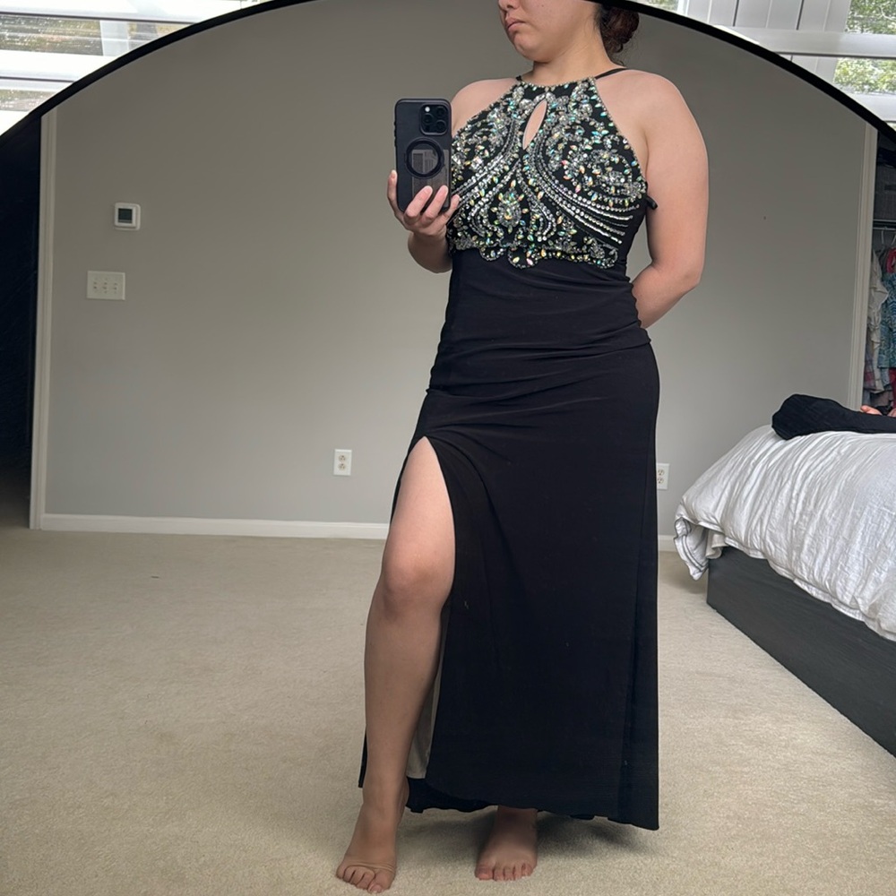 BLACK LONG EVENING GOWN SIZE 7